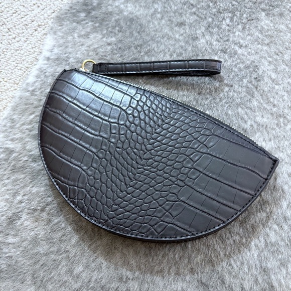 A New Day Faux Alligator Wristlet Clutch - Picture 4 of 13